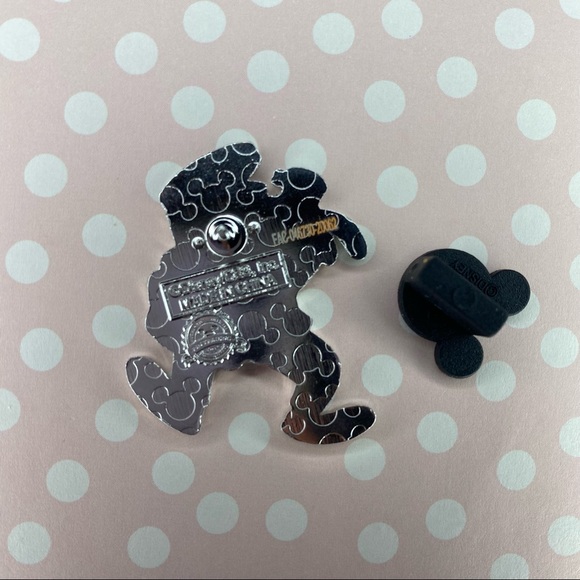 Tower of Terror Goofy Bellhop Disney Parks Pin - Picture 2 of 2